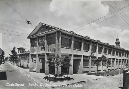 Scuola Manzoni di via Garibaldi nel 1953